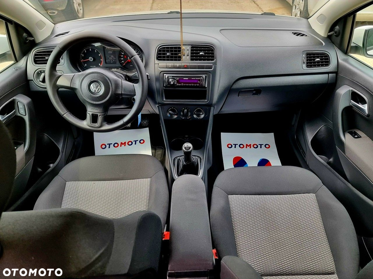 Volkswagen Polo - 13