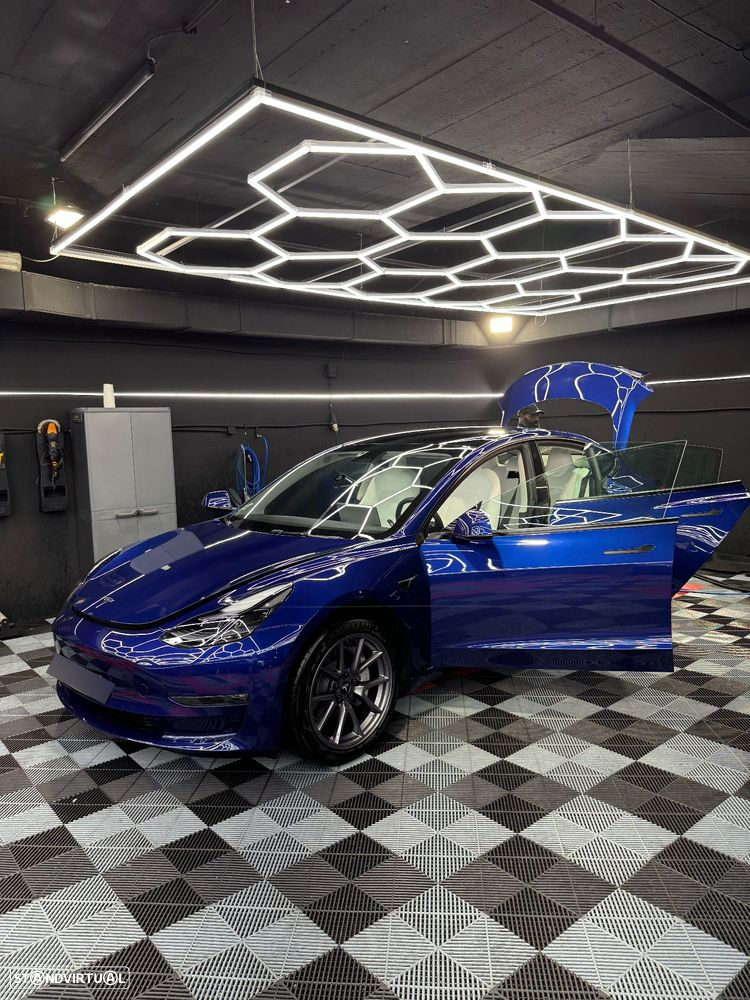 Tesla Model 3 Long Range Tração Traseira - 2