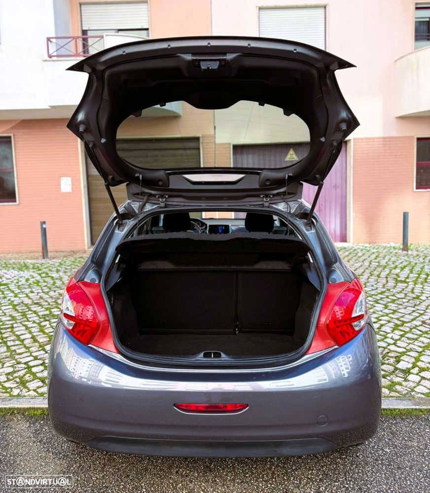 Peugeot 208 1.4 HDi Active - 19