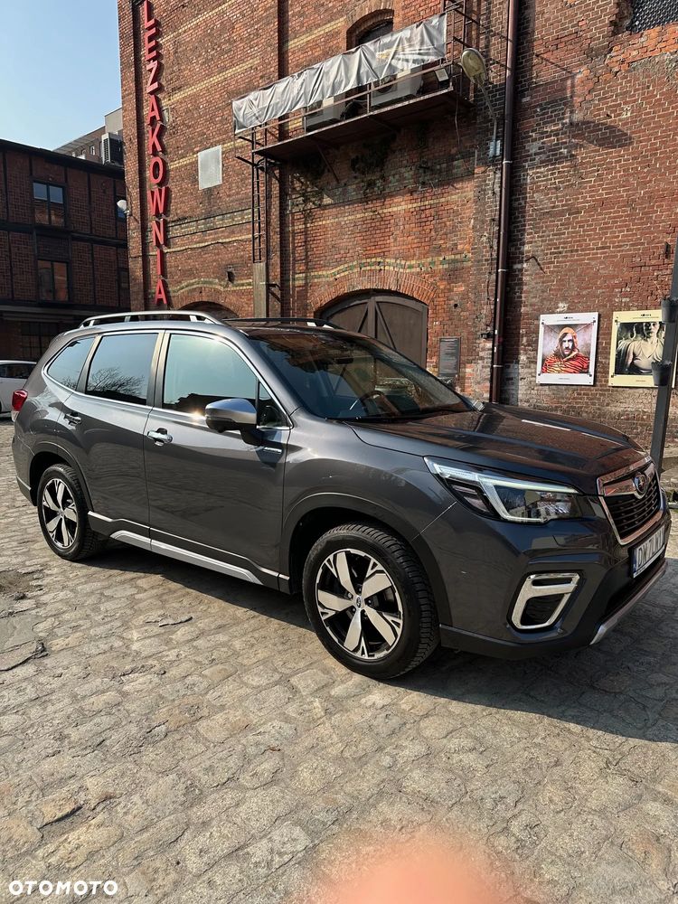 Subaru Forester 2.0i-L Platinum (EyeSight) Lineartronic - 1