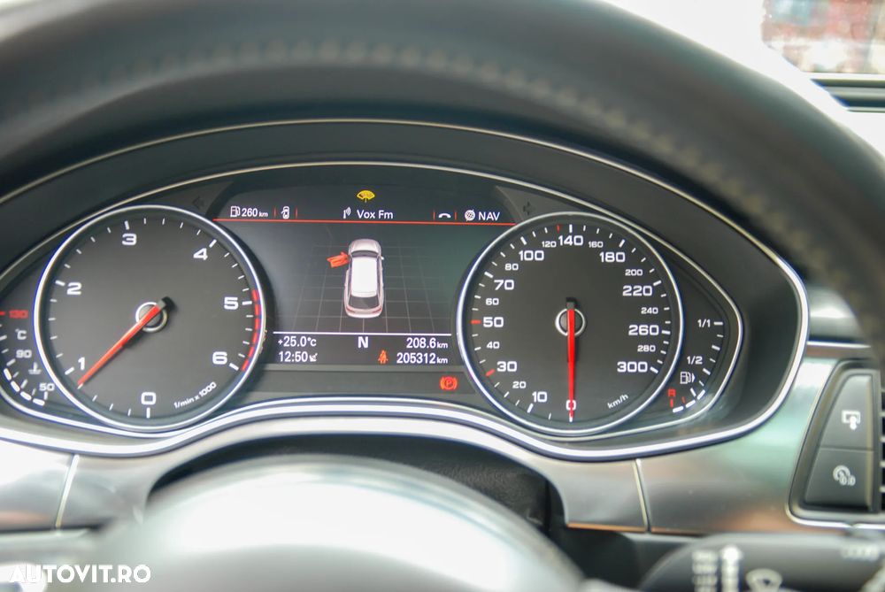 Audi A6 2.0 TDI Ultra DPF S tronic - 12