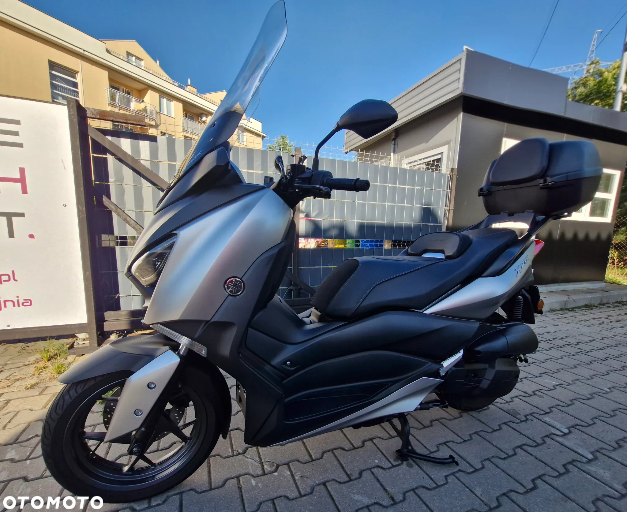 Yamaha X-max - 12