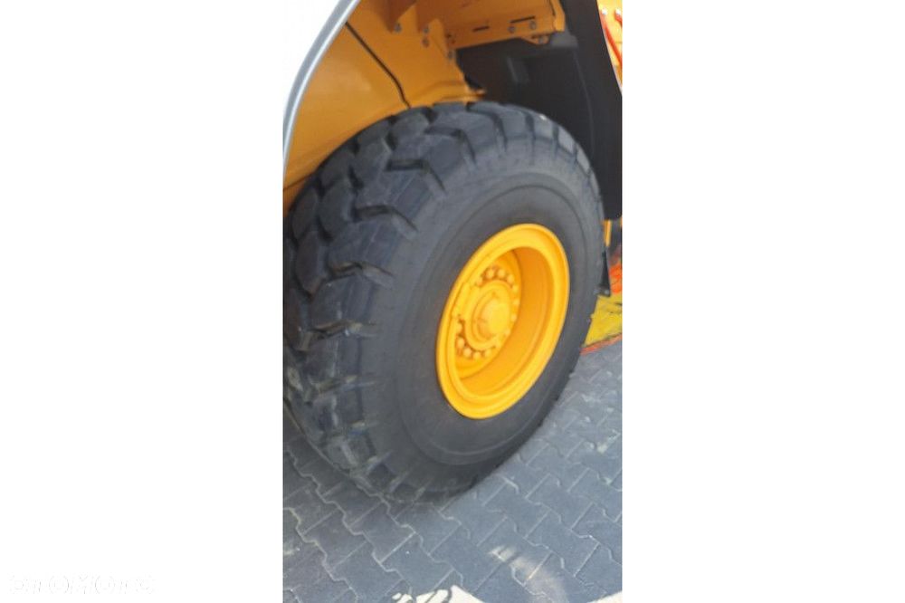 Volvo L90H - 11