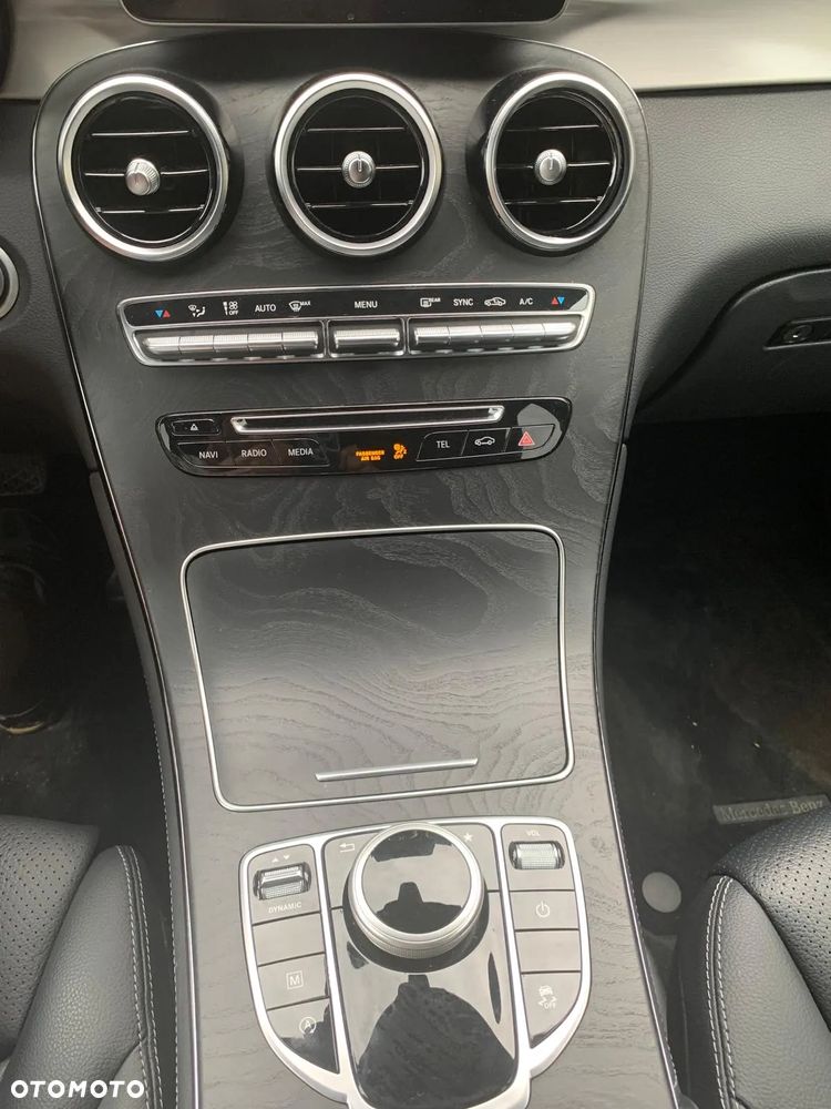 Mercedes-Benz GLC 300 4Matic 9G-TRONIC Exclusive - 12