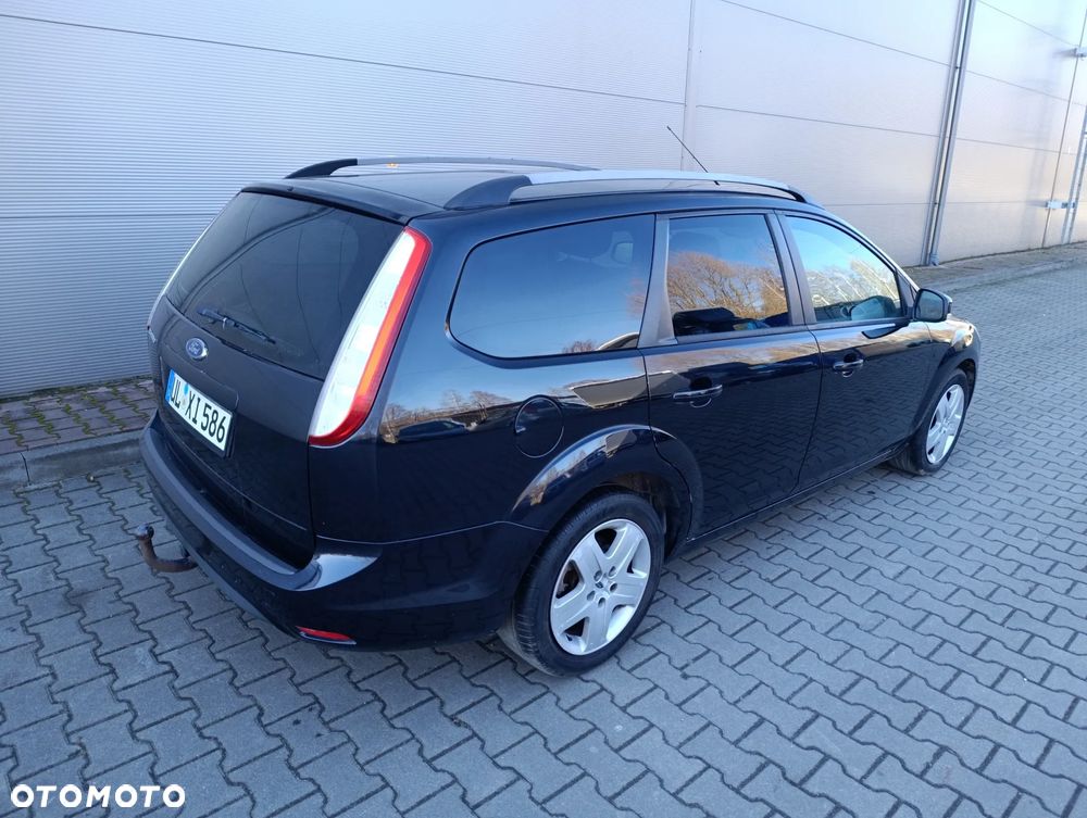 Ford Focus 1.6 16V Style - 14