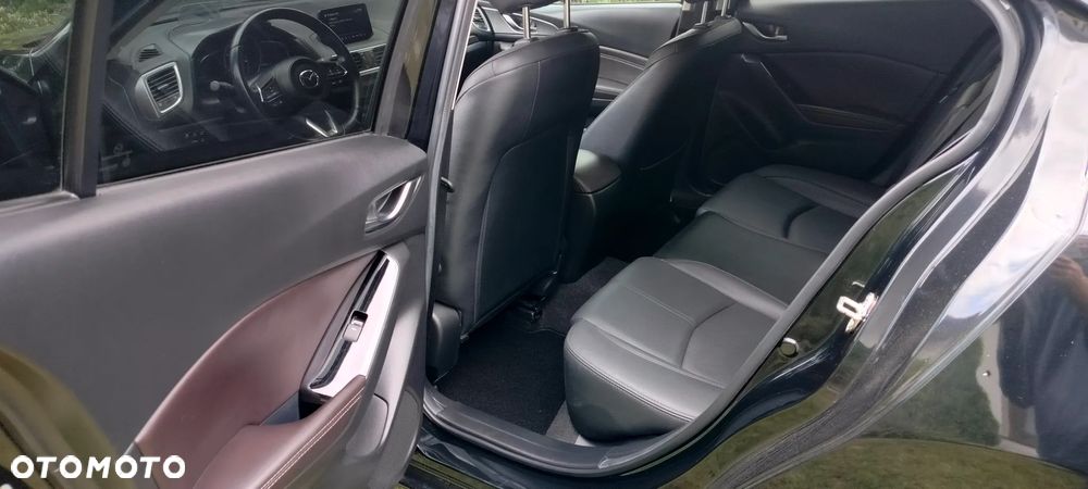 Mazda 3 - 9