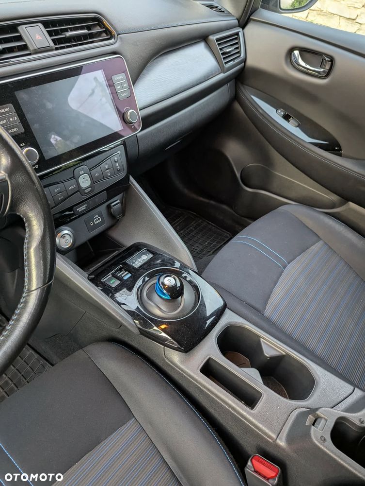 Nissan Leaf 40kWh Acenta - 9