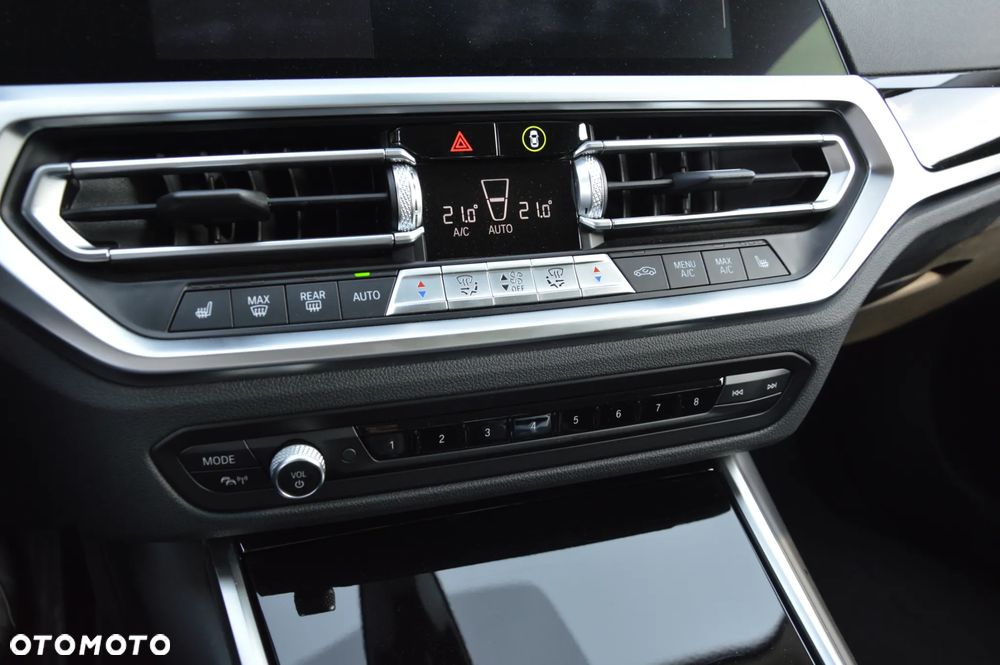 BMW Seria 3 318d MHEV M Sport - 23