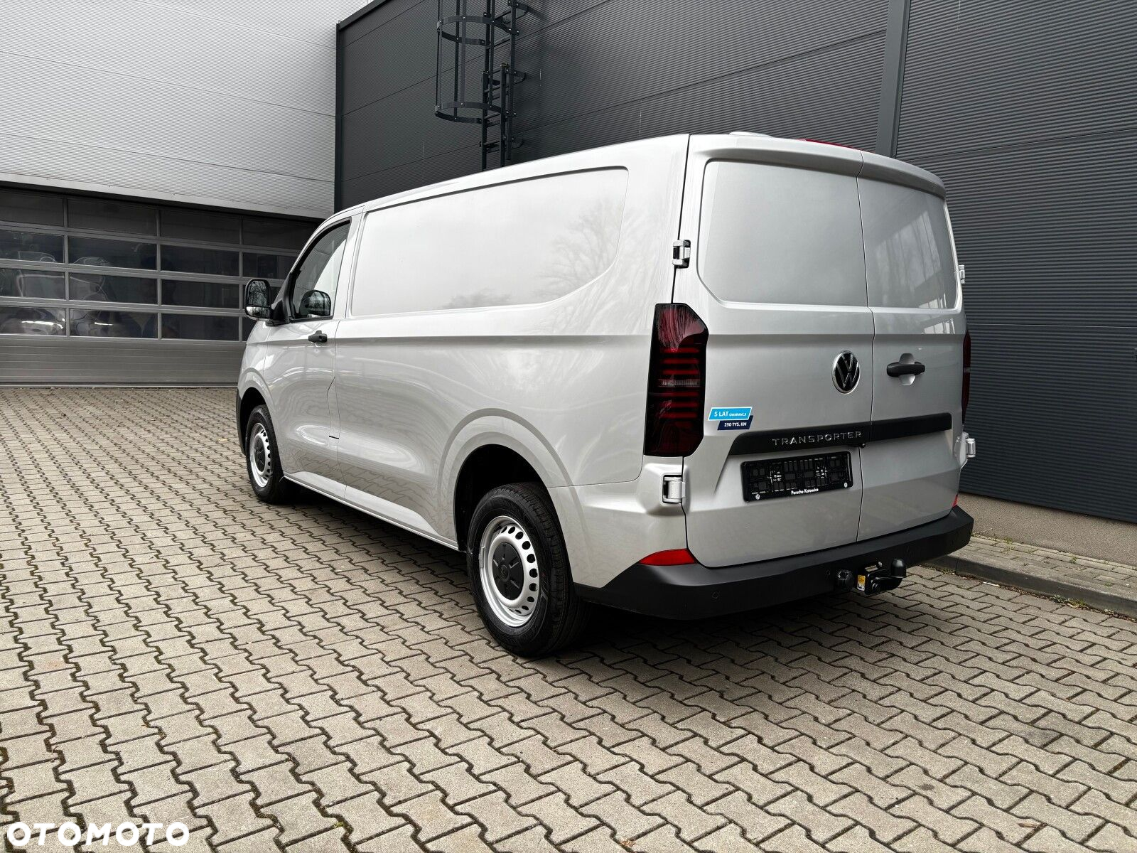 Volkswagen Transporter 2.0 TDI 150KM 6-bm L1 - 19
