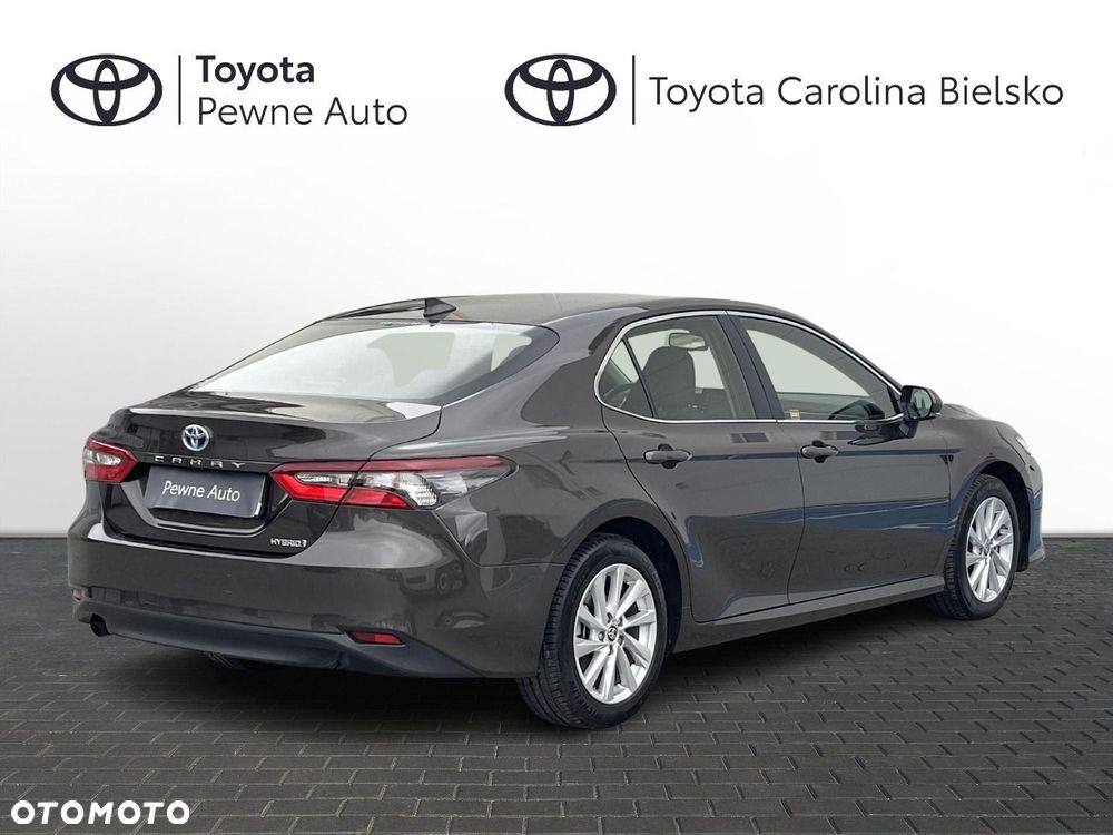 Toyota Camry - 27