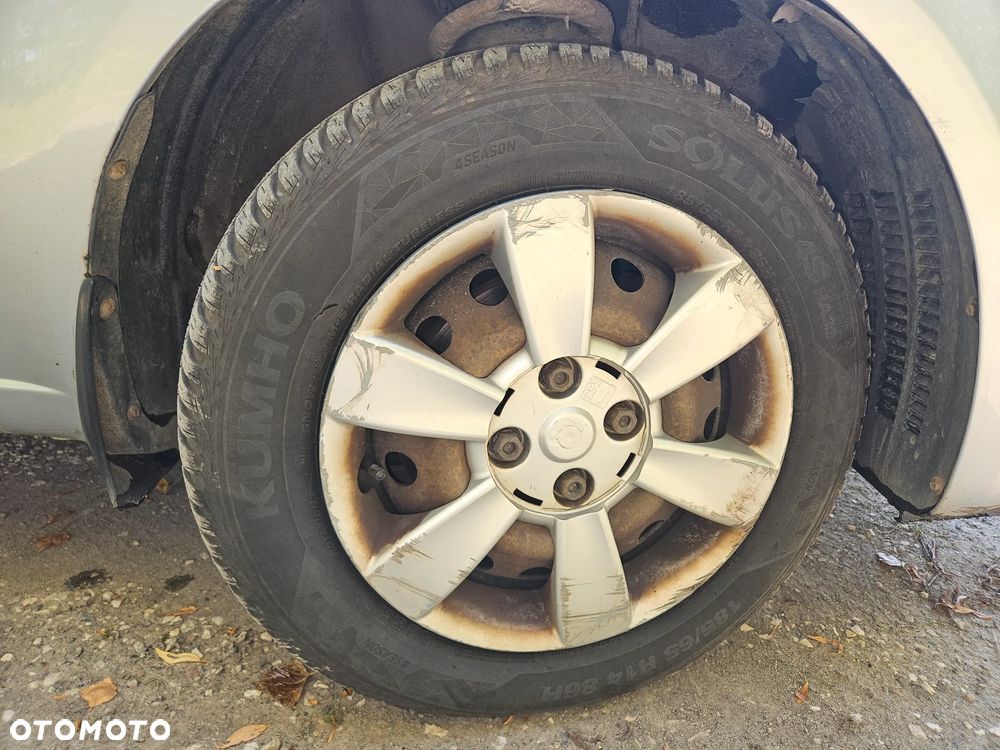 Kia Rio - 19