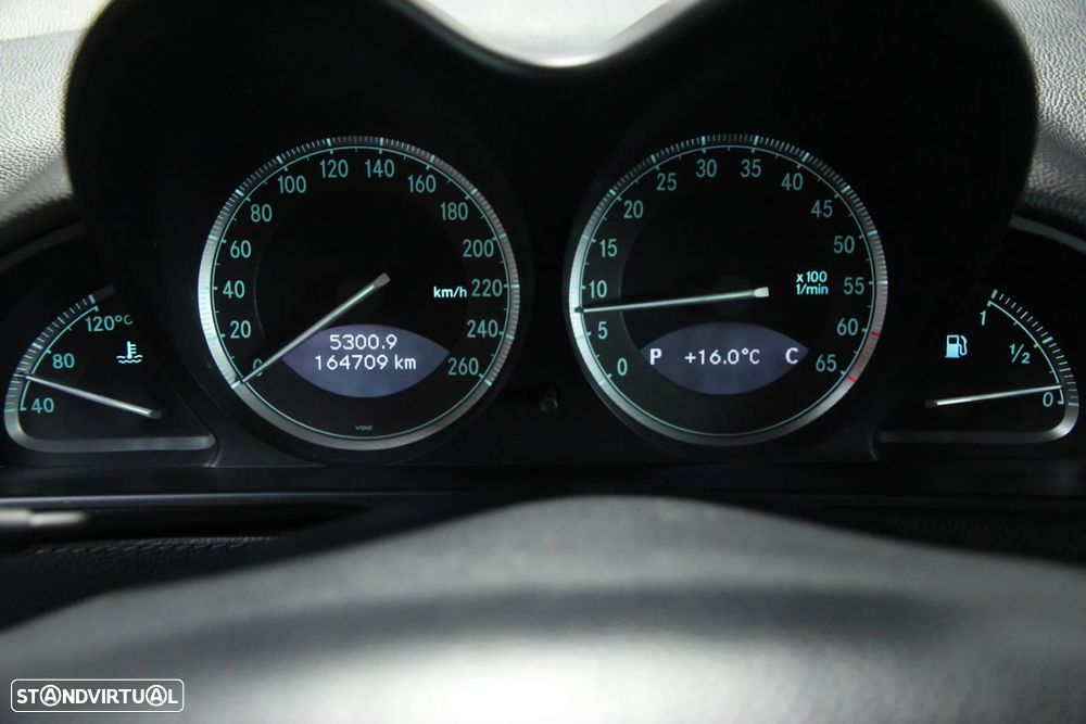 Mercedes-Benz SL 350 Auto - 23