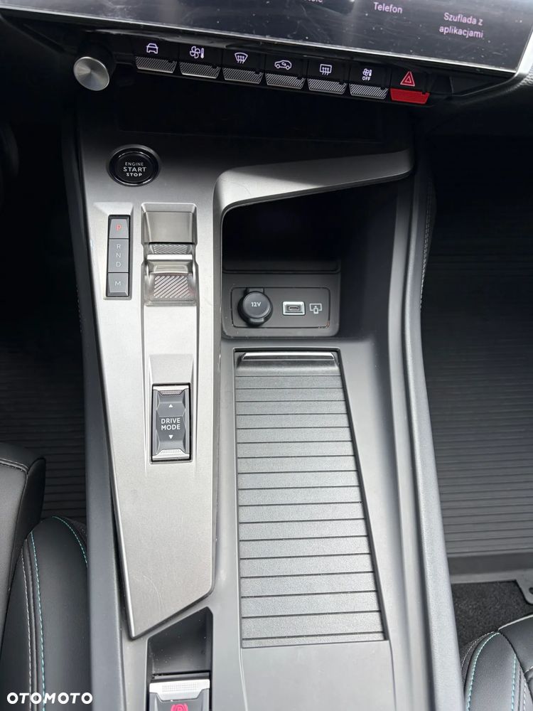 Peugeot 308 1.5 BlueHDi Allure Pack S&S EAT8 - 17