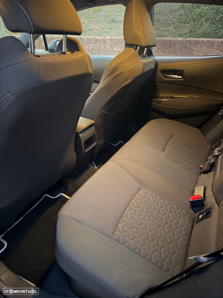 Toyota Corolla - 10