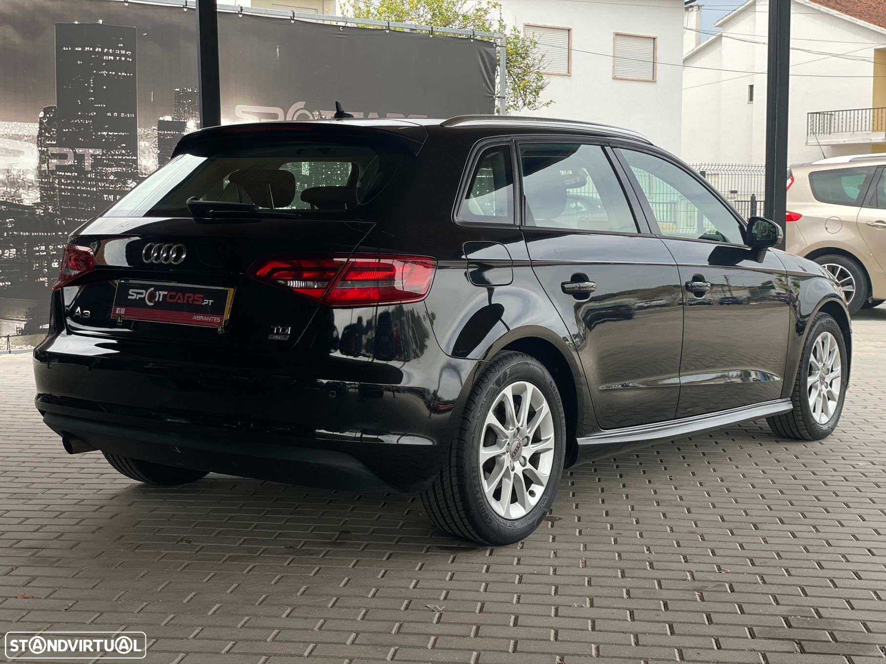 Audi A3 Sportback 1.6 TDI Attraction Ultra - 7