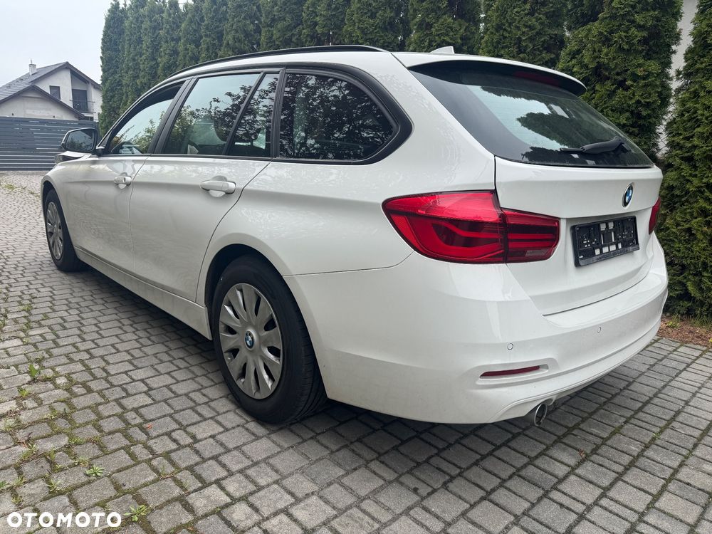 BMW Seria 3 318d Sport Line - 6