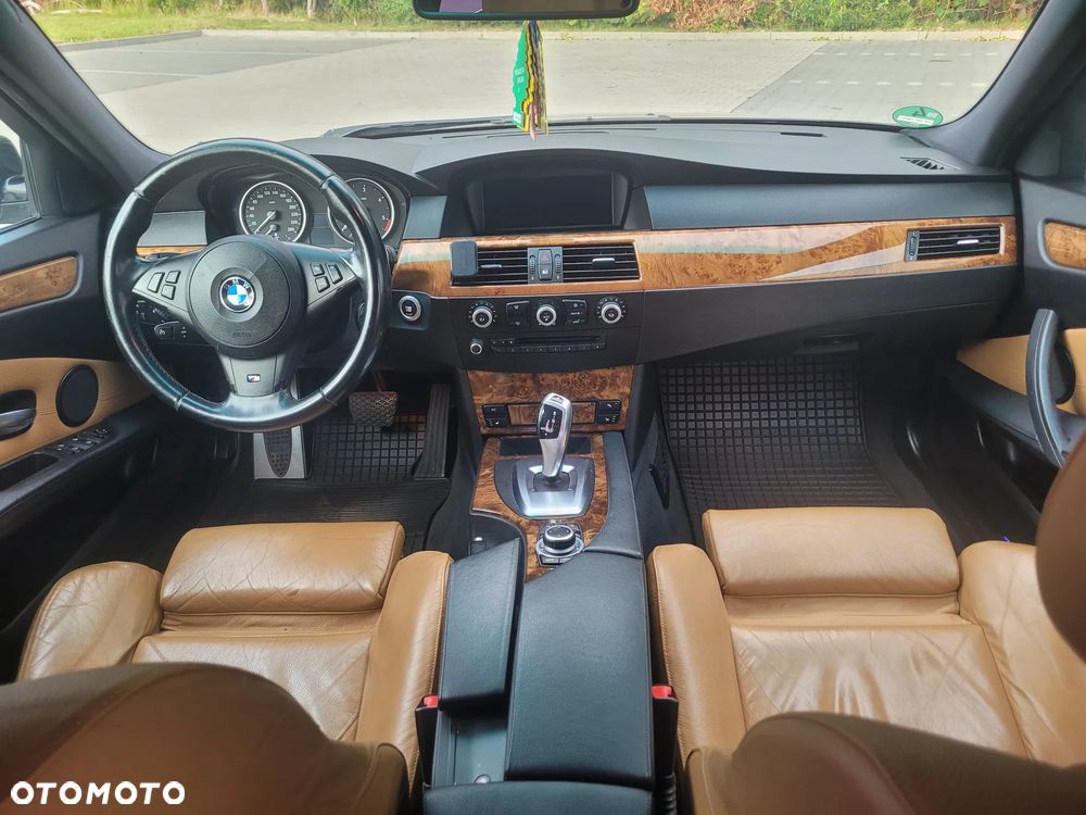 BMW Seria 5 530d Sport-Aut Edition Sport - 15