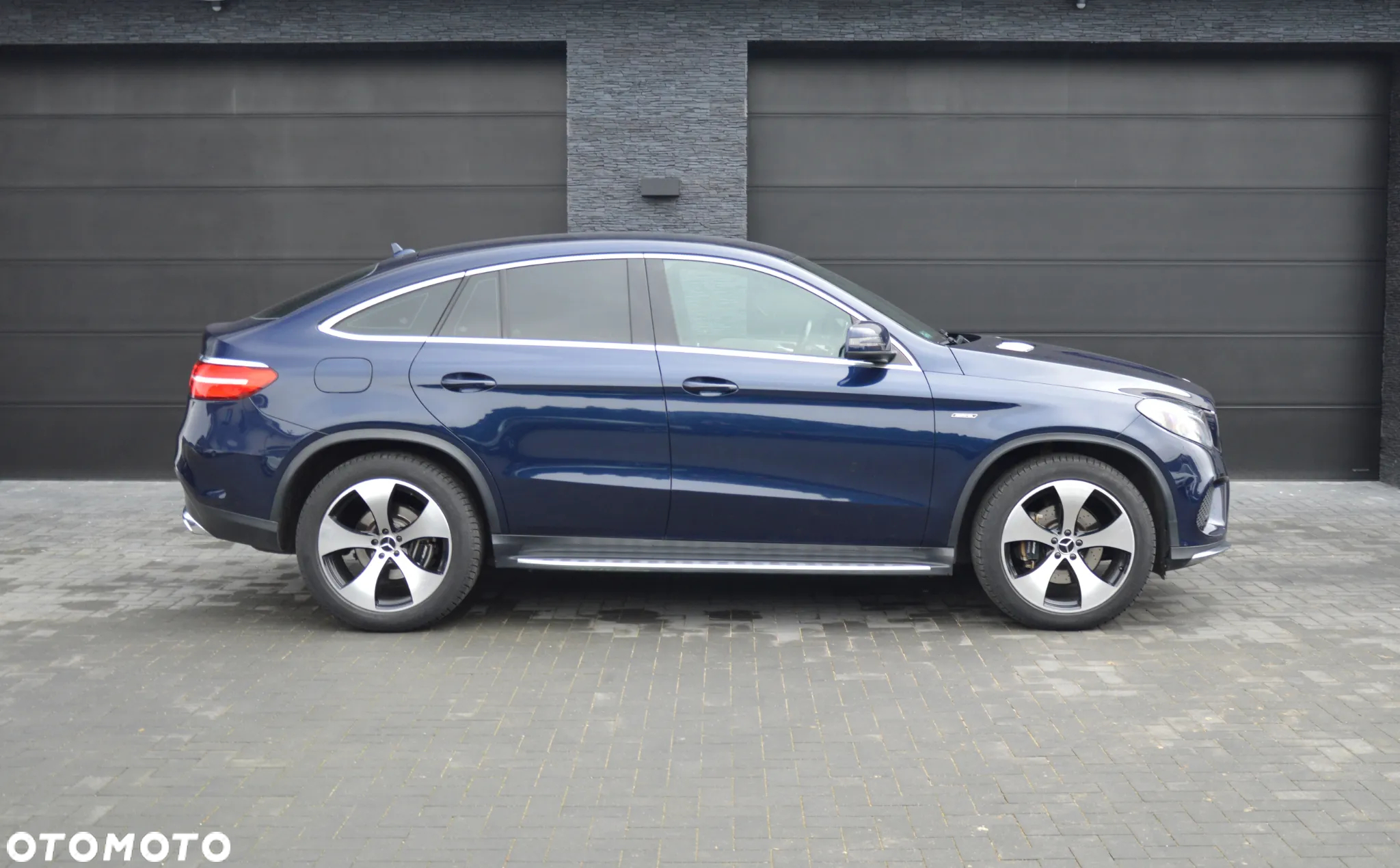 Mercedes-Benz GLE 350 d Coupe 4Matic 9G-TRONIC AMG Line - 8