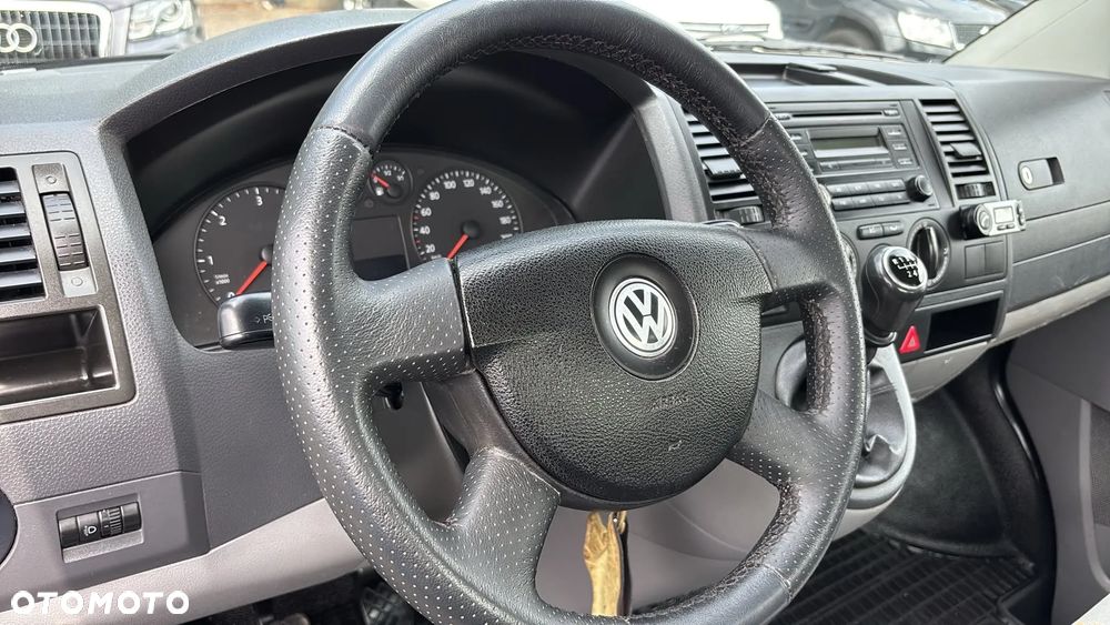 Volkswagen Transporter T5 - 12
