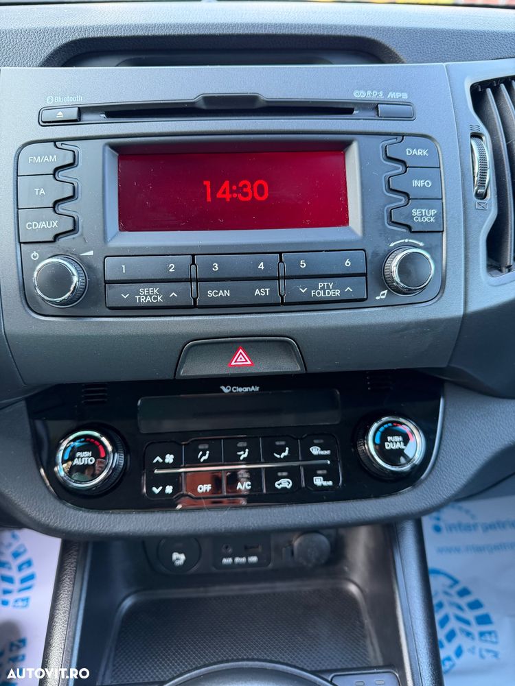 Kia Sportage 1.7 CRDI 2WD Attract - 8