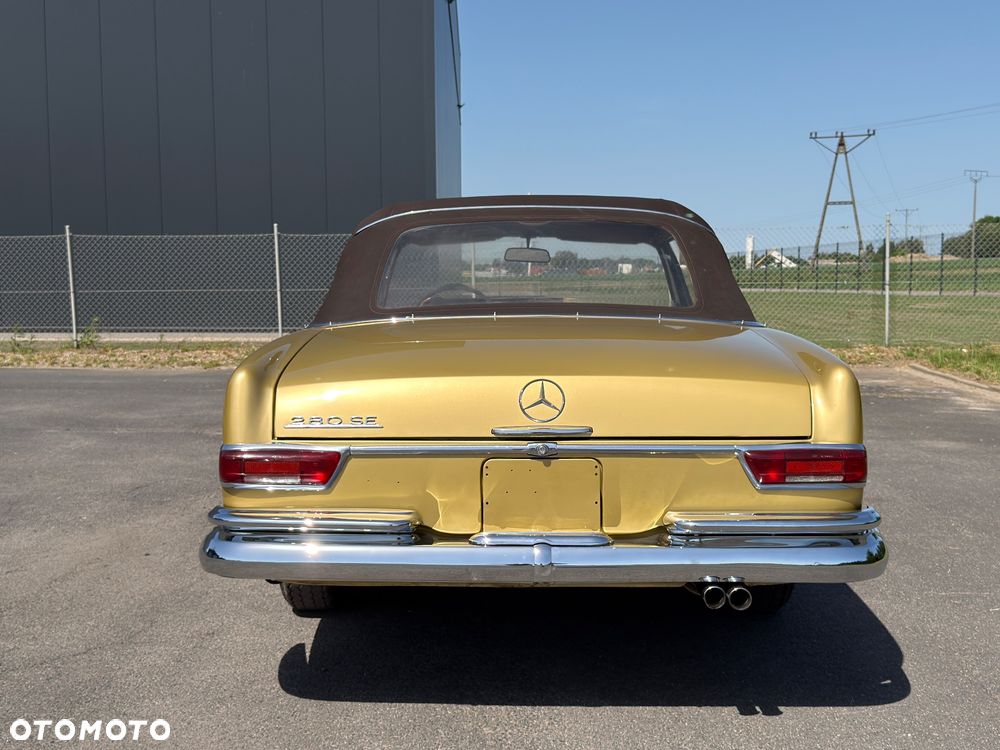 Mercedes-Benz 280 - 19