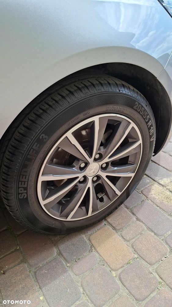 Peugeot 308 BlueHDi 120 Stop & Start Allure - 11