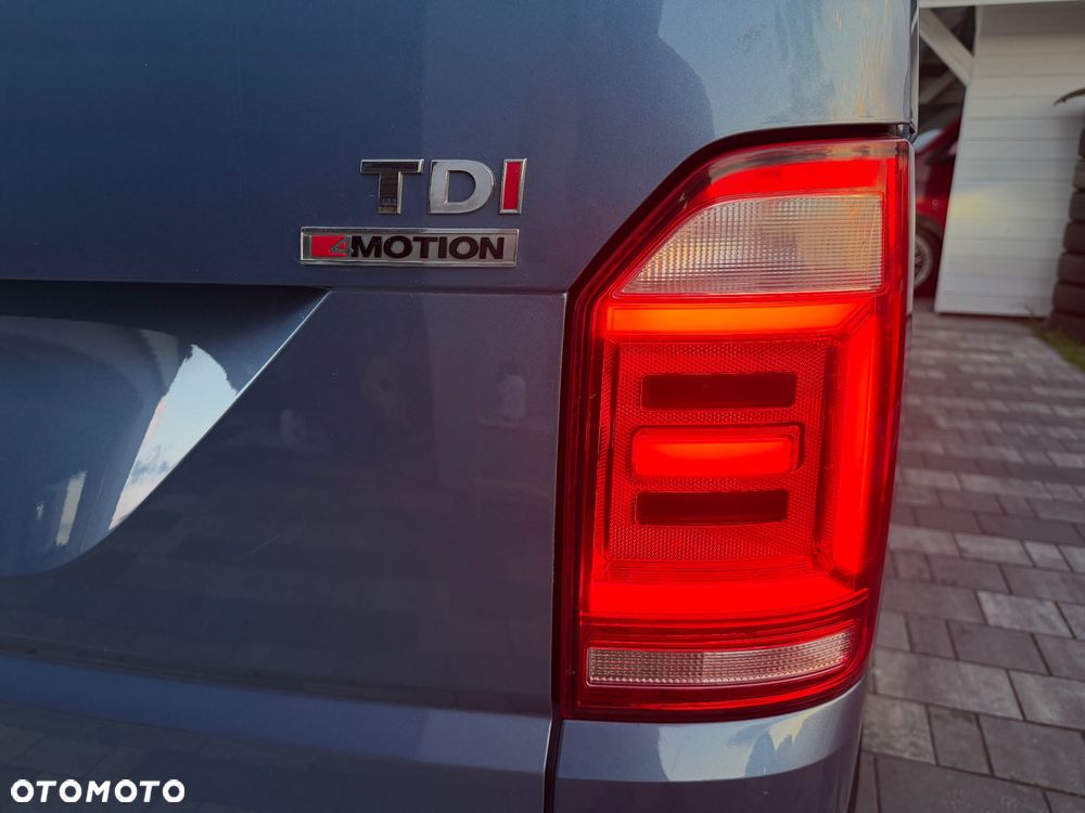 Volkswagen Caravelle 2.0 TDI L2 Highline 4Motion DSG - 17