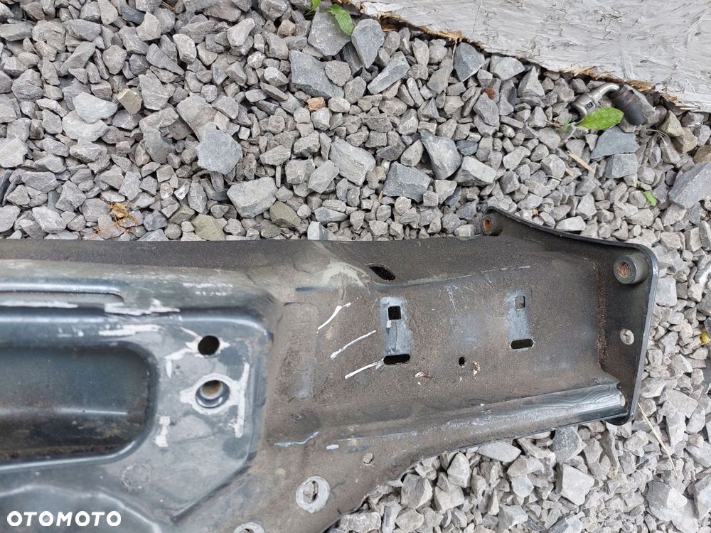 skoda octavia iii 5e 13r> fartuch słupek a ćwiartka prawa przód - 3