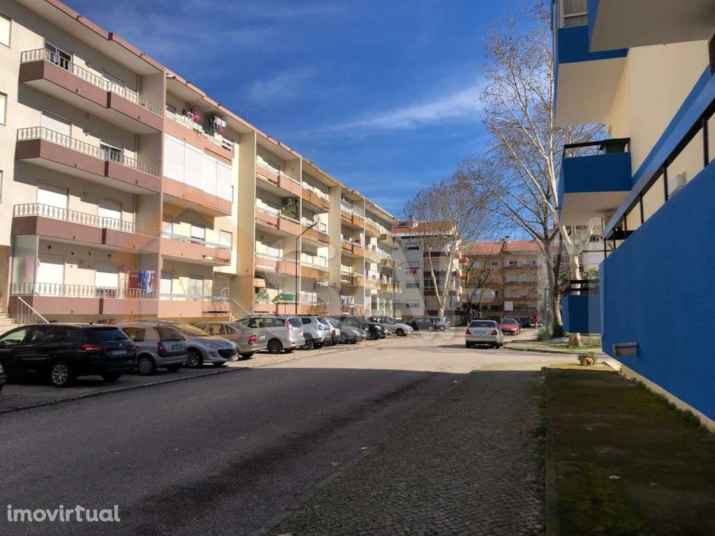 Garagem espaçosa para venda em Nossa Senhora de Fátima, Entroncamento - Grande imagem: 4/8