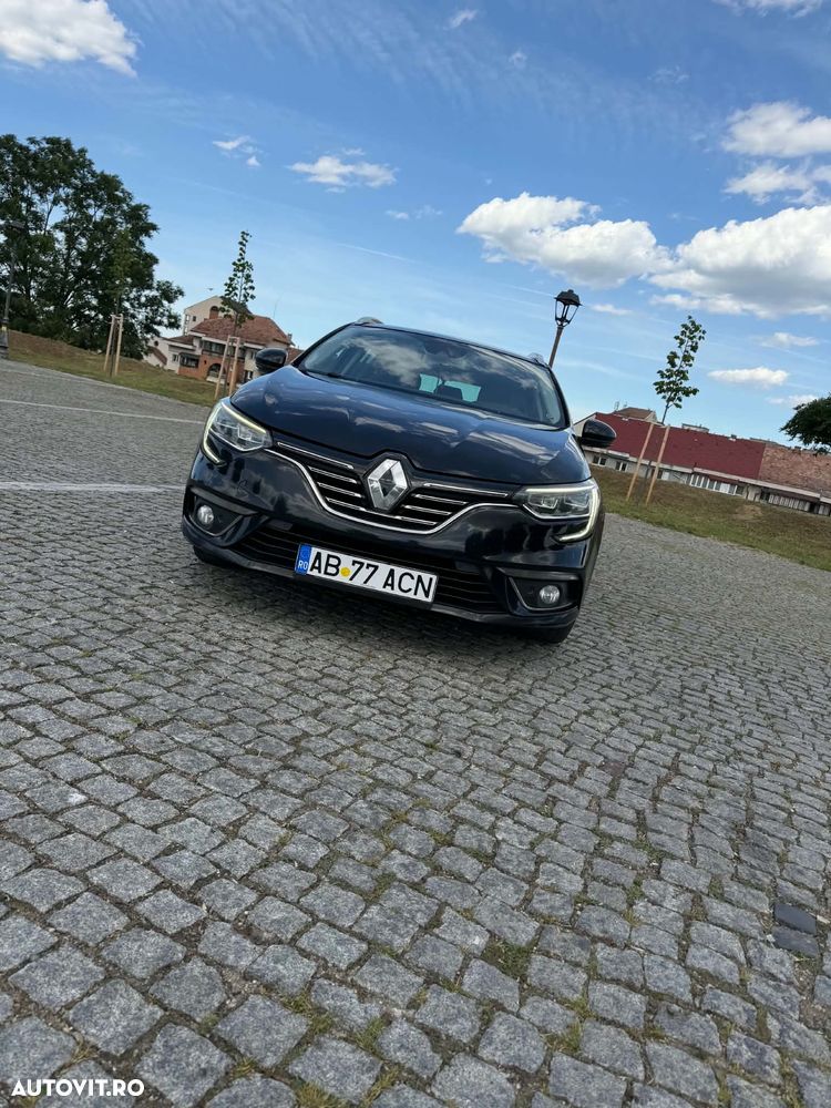 Renault Megane ENERGY dCi 110 EDC BOSE EDITION - 1