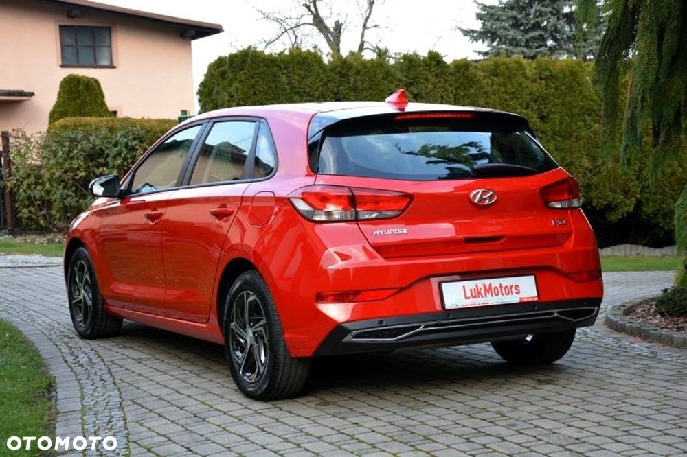 Hyundai i30 1.5 DPI Comfort - 10