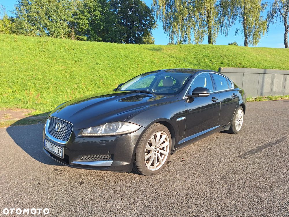 Jaguar XF 2.2 D Luxury - 1