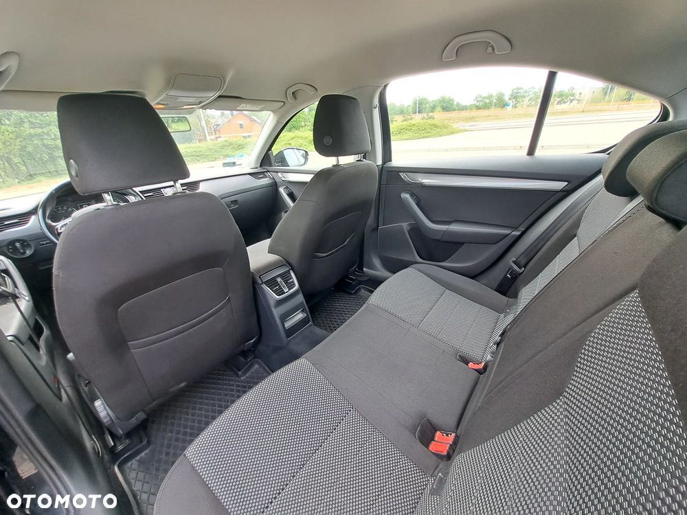 Skoda Octavia 1.6 TDI Ambition - 9