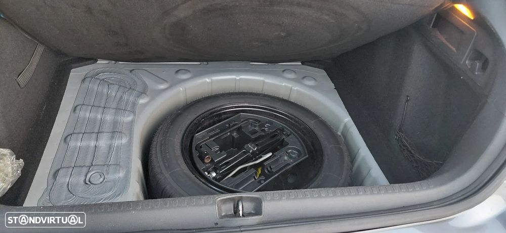 Citroën C4 HDi 90 Attraction - 10