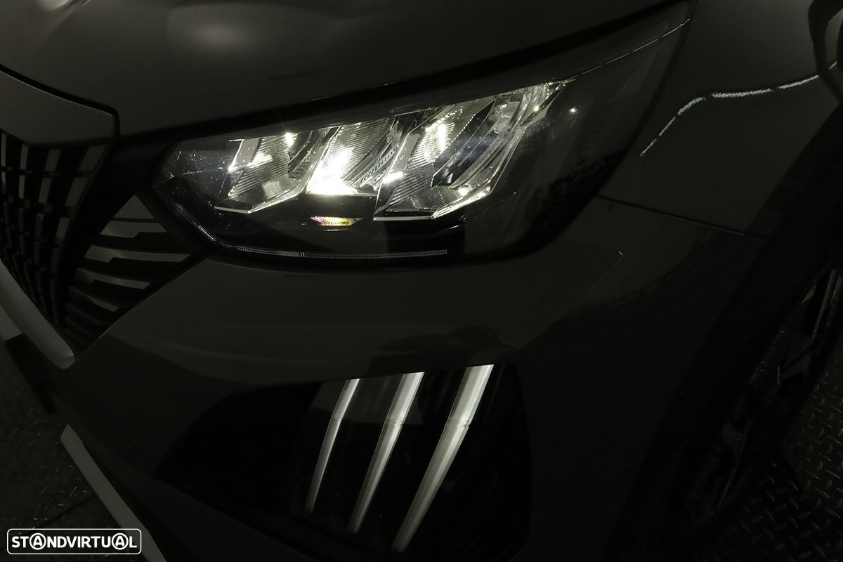 Peugeot 2008 1.2 PureTech Allure EAT8 - 6