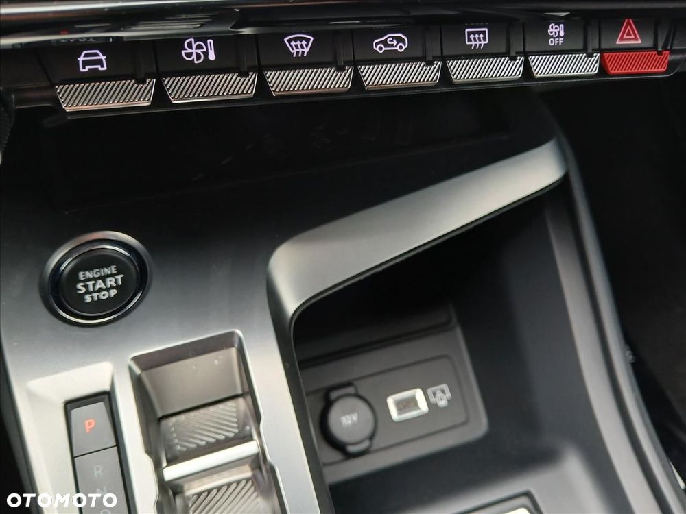 Peugeot 308 1.2 PureTech Allure S&S EAT8 - 16