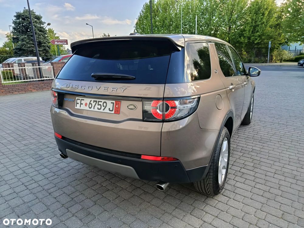 Land Rover Discovery Sport TD4 HSE Luxury - 12
