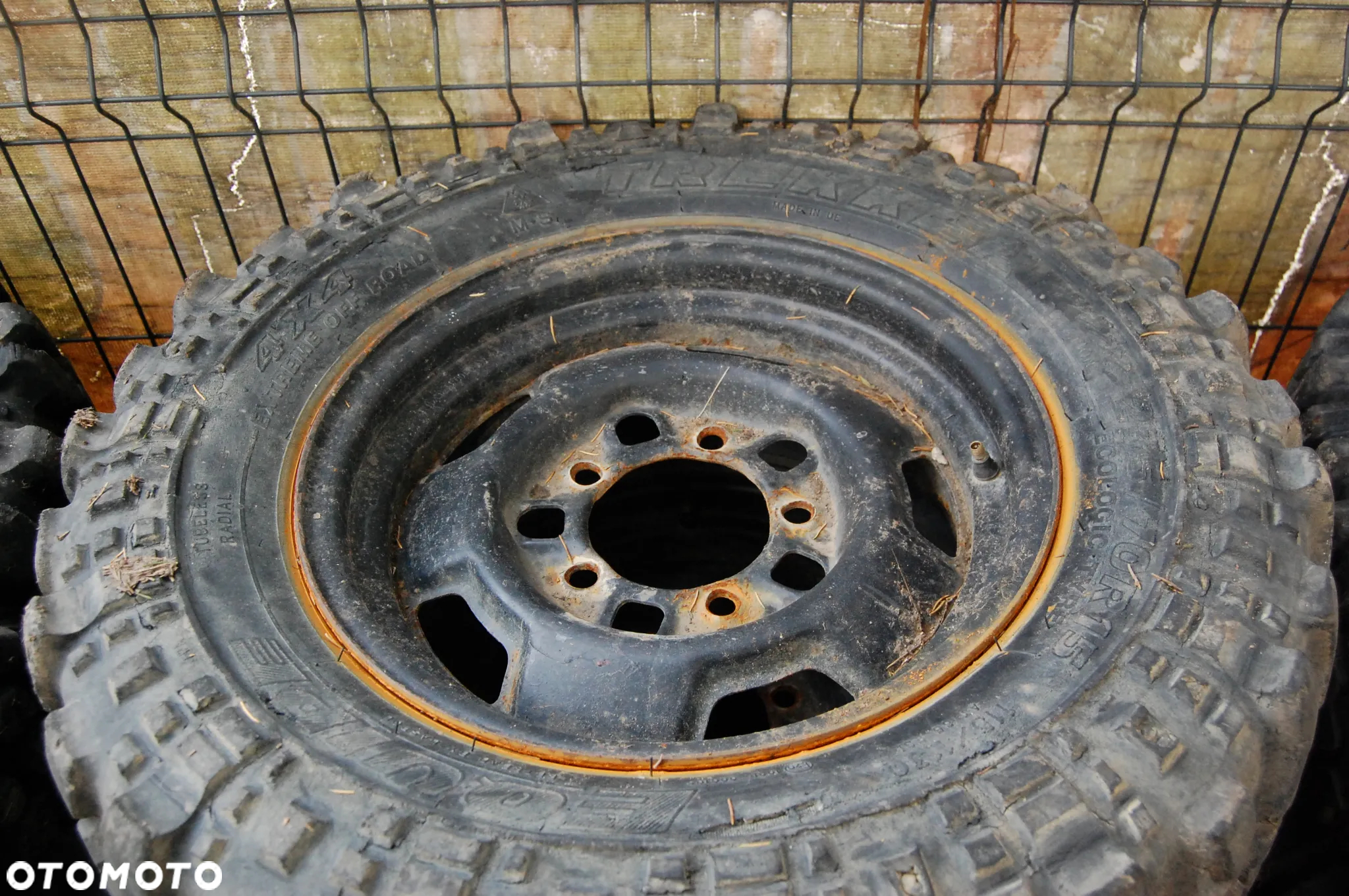 SUZUKI  VITARA I - Koło typu SIMEX 235/70 R15 - 5