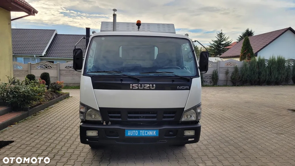 Isuzu MYJKA DO POJEMNIKÓW - 13