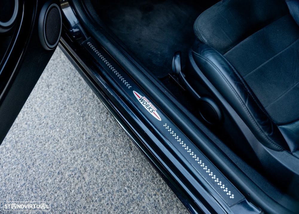 MINI 3 Portas John Cooper Works - 38