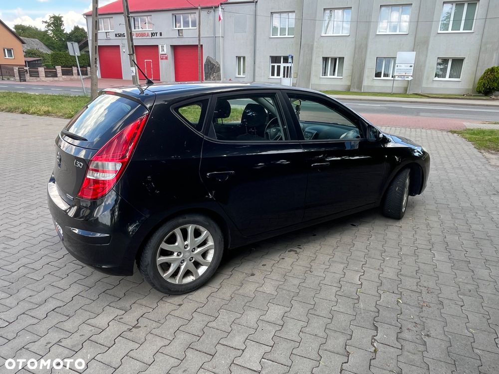 Hyundai i30 1.6 CRDi Comfort - 4