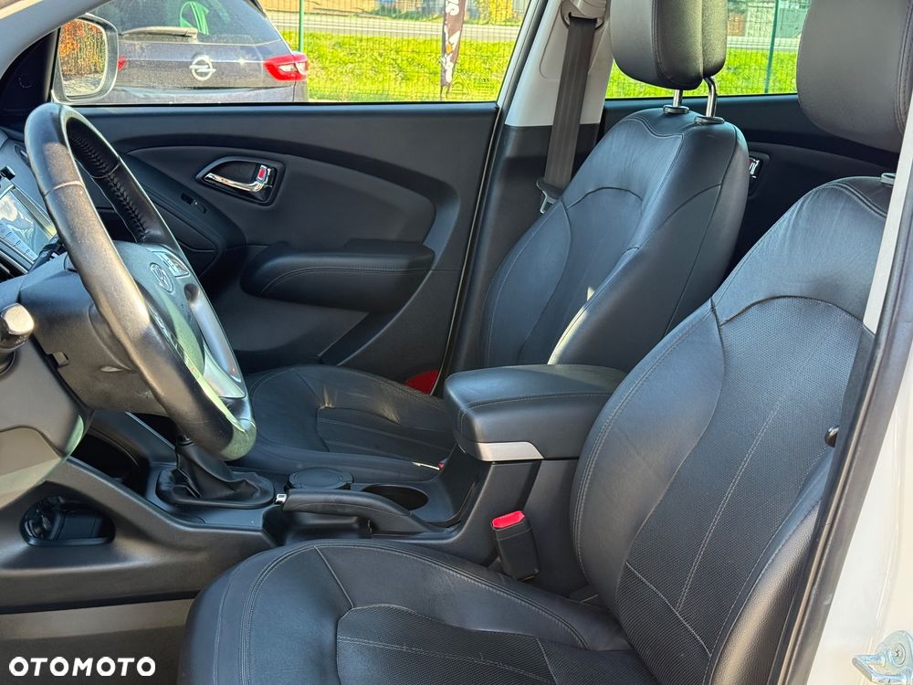 Hyundai ix35 2.0 4WD Premium - 10