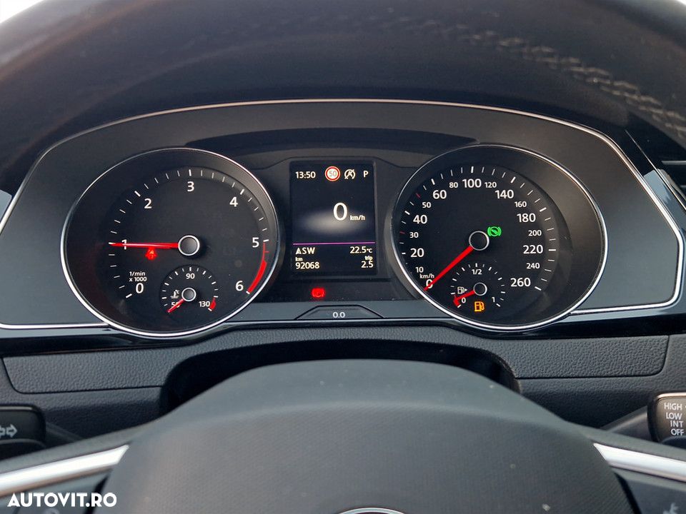 Volkswagen Passat 2.0 TDI DSG Comfortline - 18
