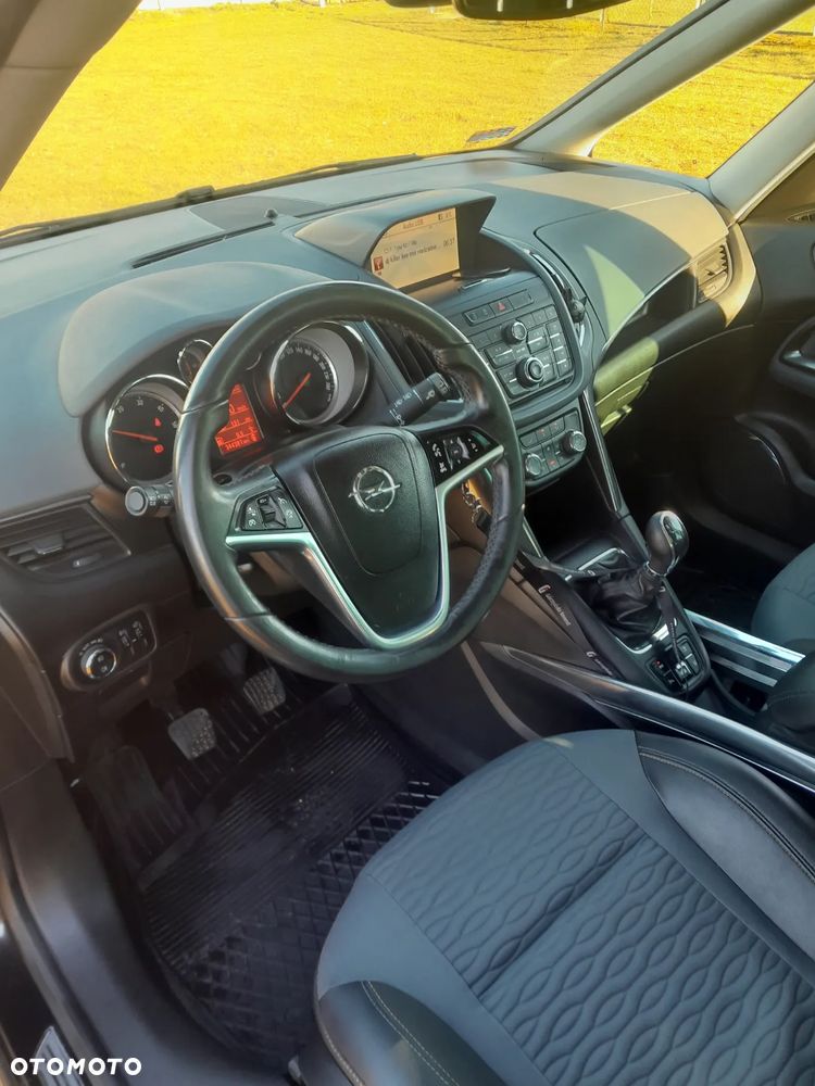 Opel Zafira - 4