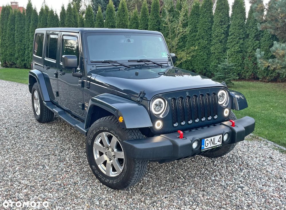 Jeep Wrangler 3.6 Unlim Sahara - 23