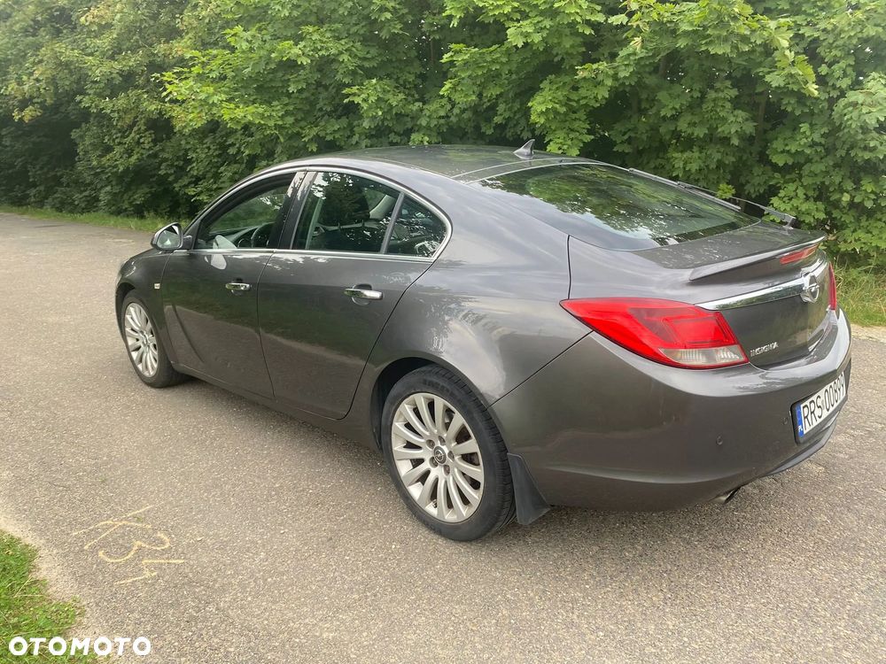 Opel Insignia - 12