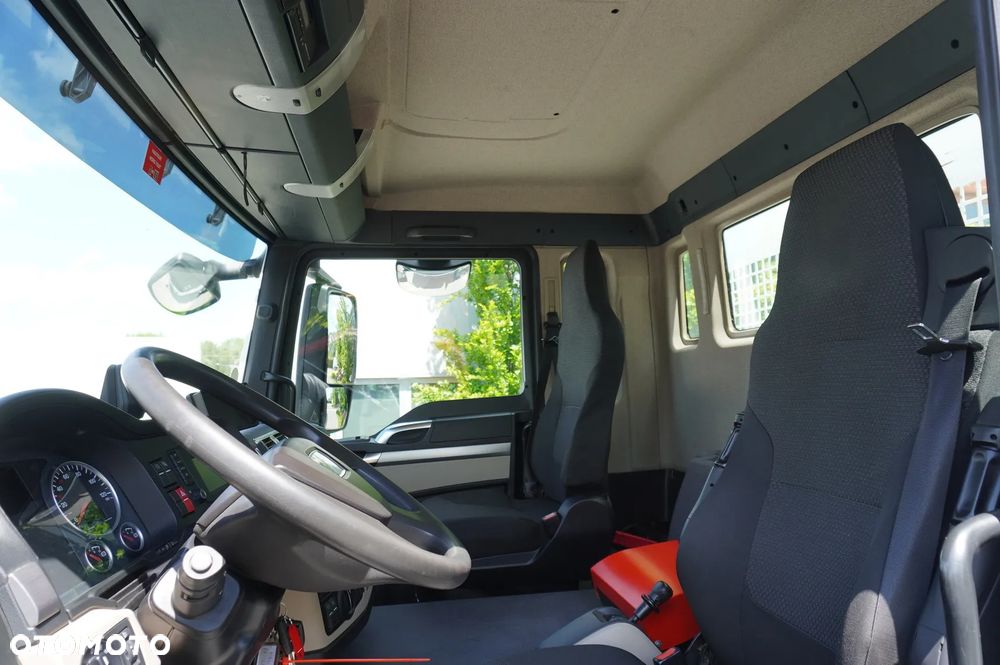 MAN TGS 26.420 6x4 / Fassi F215A.2.24 / Pilot / Rotator / 160 tys. km! / platforma 6.7 m - 17