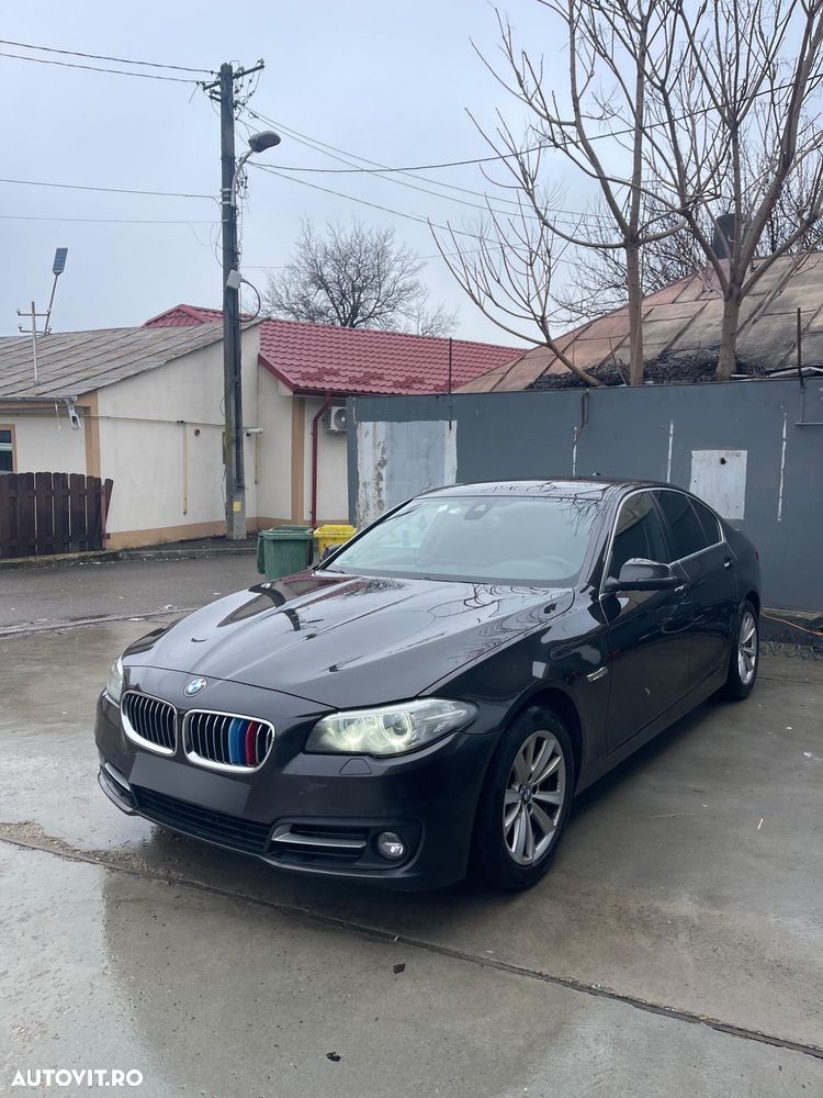 BMW Seria 5 520d Aut. Luxury Line - 3