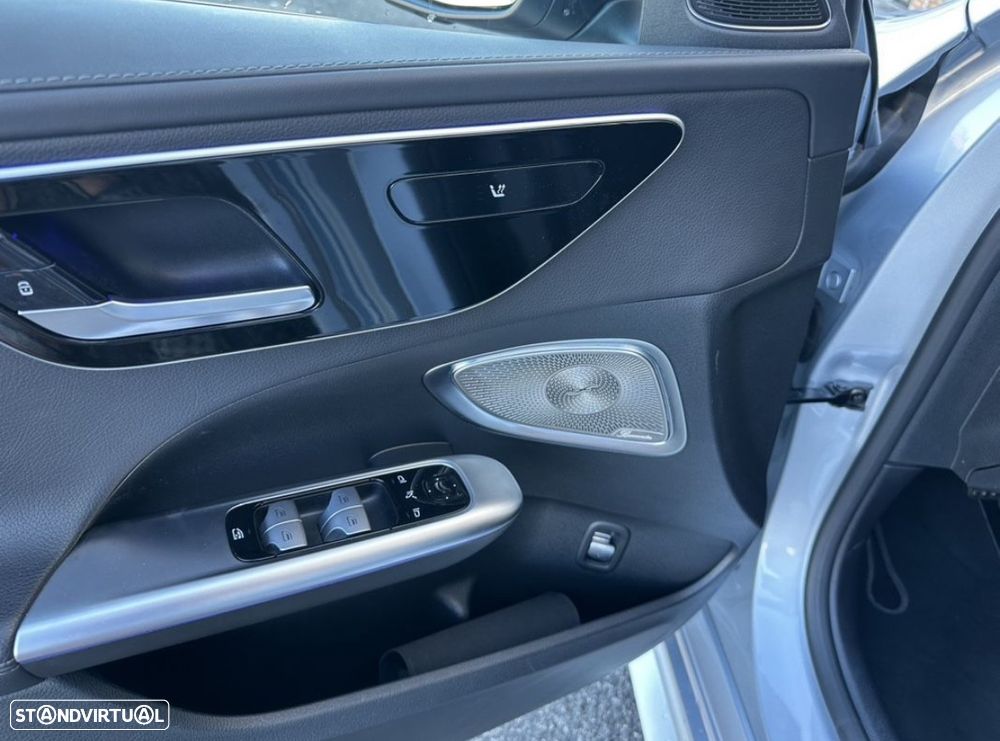 Mercedes-Benz C 300 - 4