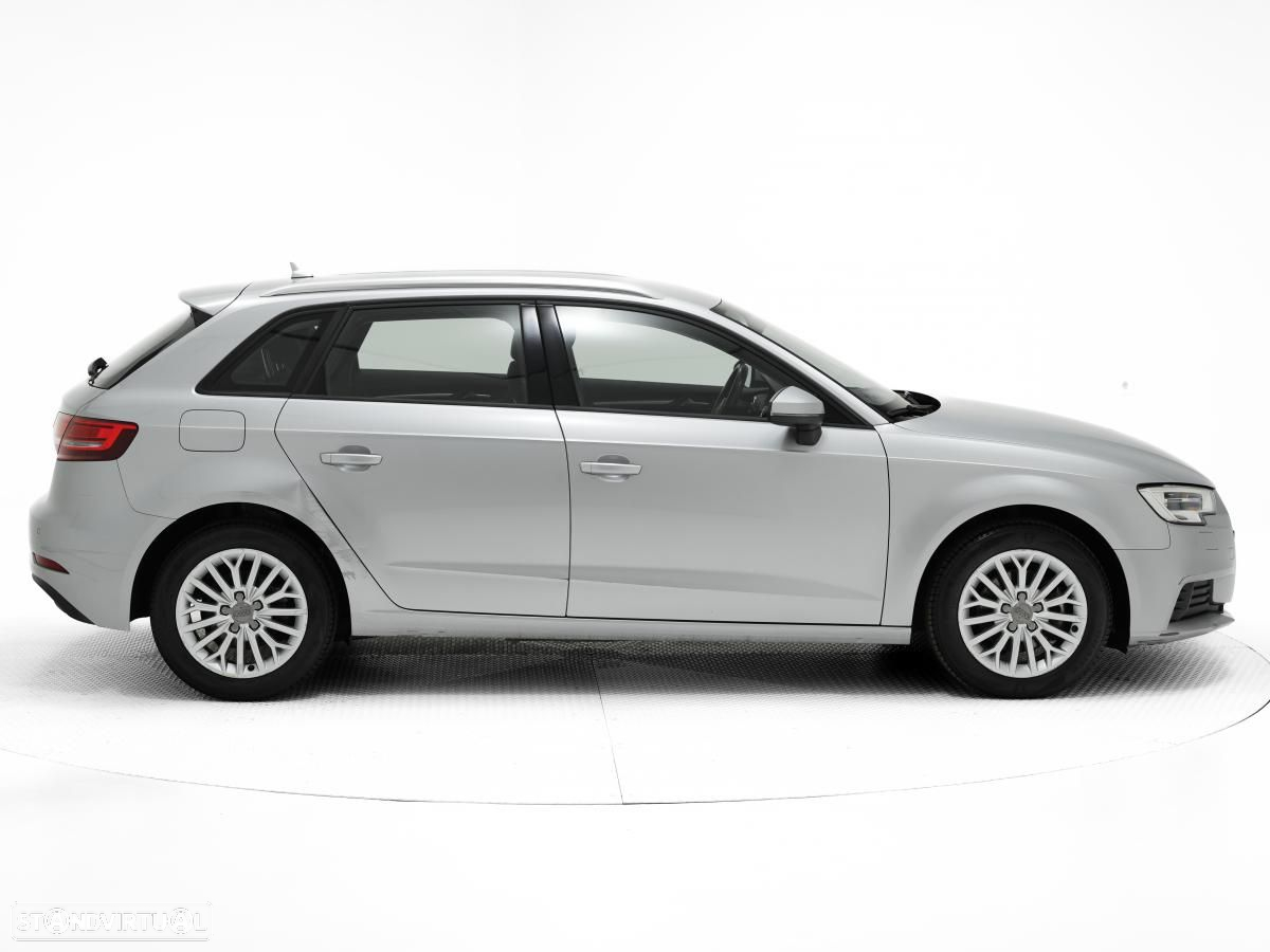 Audi A3 Sportback 2.0 TDI - 2